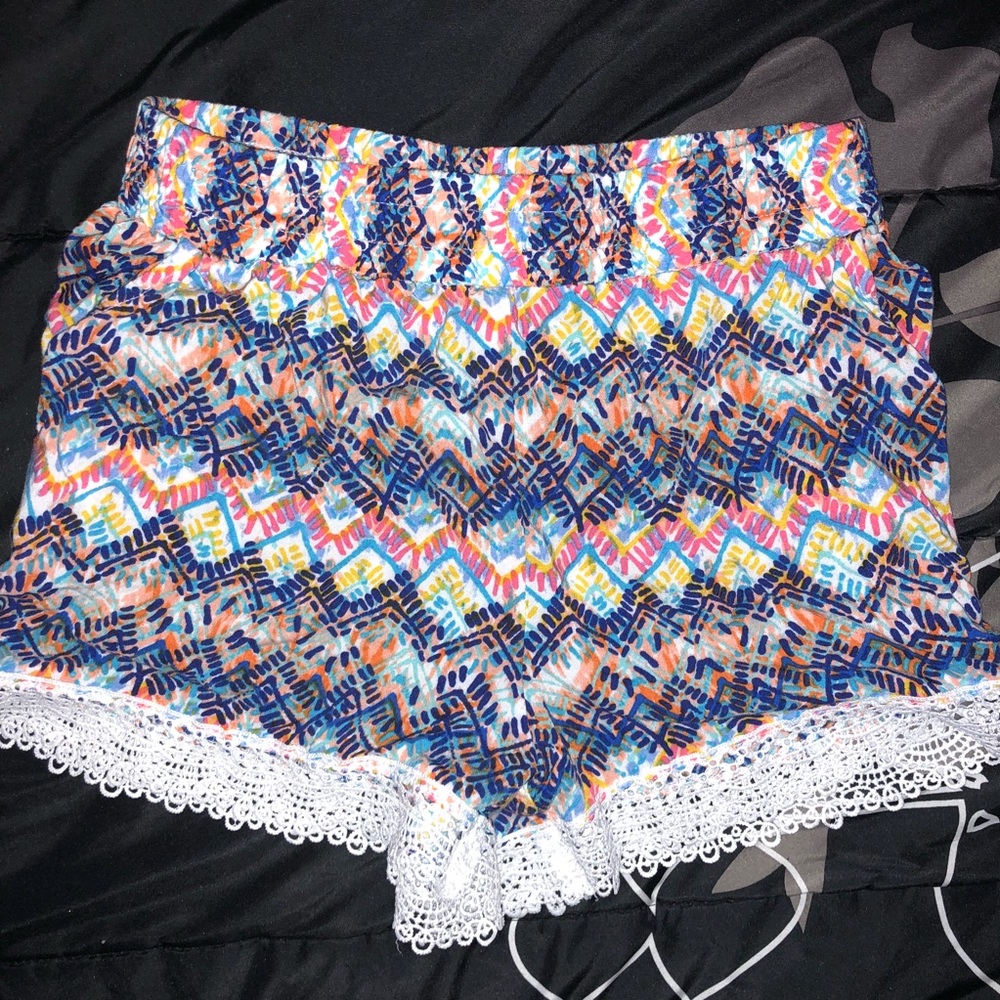 High-Waisted Printed Shorts WITH POCKETS